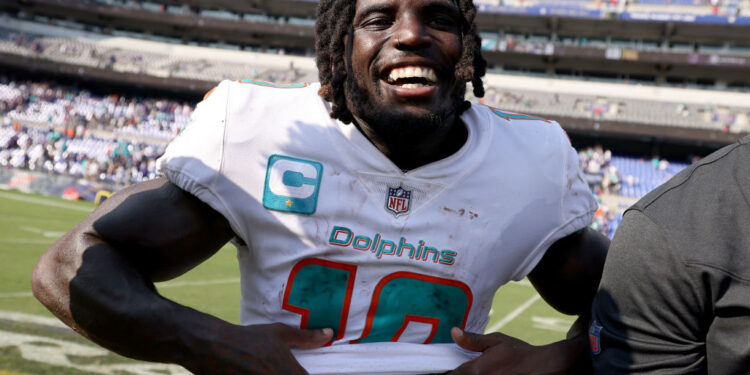 Tyreek Hill Only Needs Four Words To Explain Why He Chose Dolphins Over Jets In Trade Battle