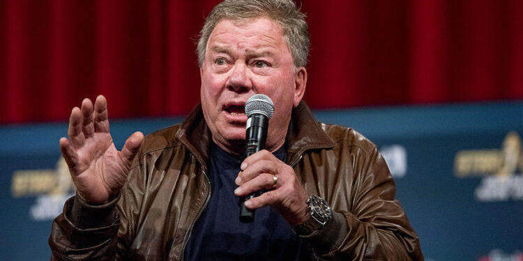 William Shatner Has Hilarious Response To Musk Charging For Blue Check Marks