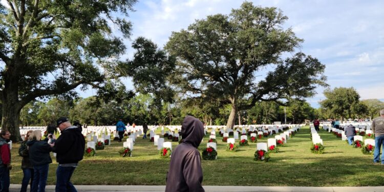 Wreaths Across America – NAS Pensacola, Barrancas National Cemetery