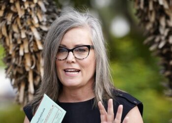 AZ governor’s press secretary: Let’s shoot all the “transphobes”?
