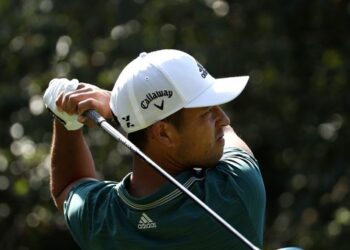 On Jerk Fans and Over-Invested Idiots. Steph Curry Fanatic Ruins the ACC Charity Golf Event