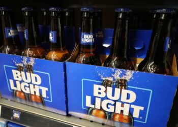 Prominent Right-Wing Figures Line Up to Save Bud Light – RedState