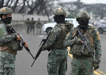 Hundreds Of Ecuadoran Soldiers Descend On Prison Amid Gang Crackdown After Crime Boss Escape