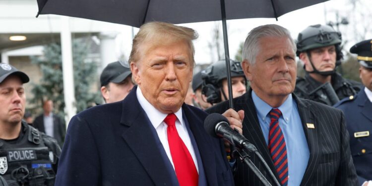 Trump Calls For Return To ‘Law And Order’ At Wake For Slain NY Police Officer
