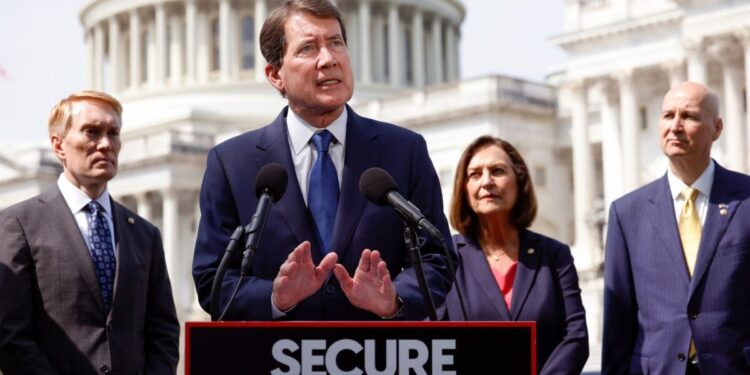 All Senate Dems Vote Against Stopping Taxpayer Money For Illegal Immigrant Flights Into U.S.