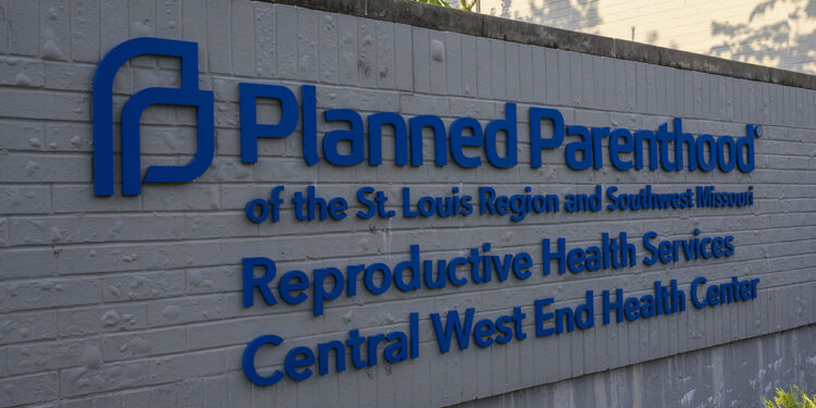 Missouri AG Predicts ‘Negative Findings’ in Probe of Planned Parenthood’s Transgender Business