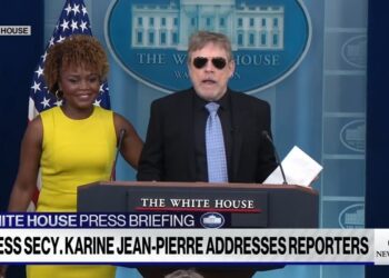 Hamill Derails WH Briefing, Doocy Battles Inept KJP Over Her Alma Mater
