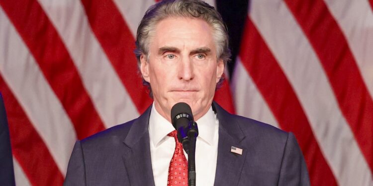 Burgum Defends Trump Against Manhattan Criminal Trial