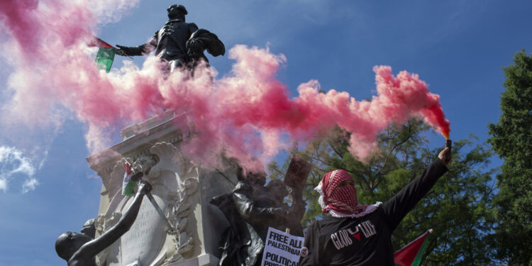 Pro-Hamas Vandals in DC Deface Monuments