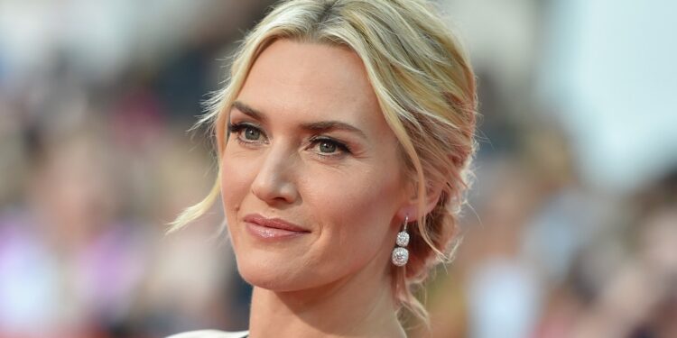 Kate Winslet Kisses And Tells On ‘Titanic’ Costar Leonardo DiCaprio