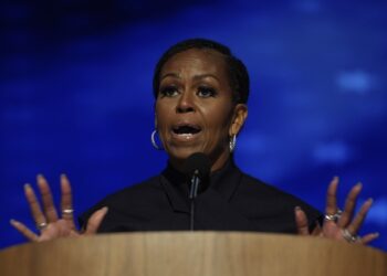 Michelle Obama Says Her Parents Were ‘Suspicious of the Wealthy’