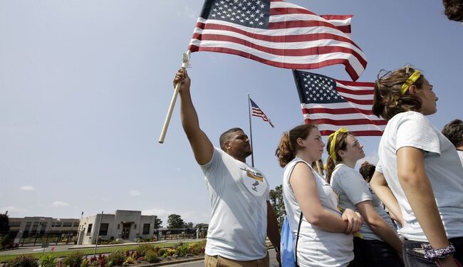 High School Students Rally After School Prohibits Student From Flying the American Flag on His Truck – RedState