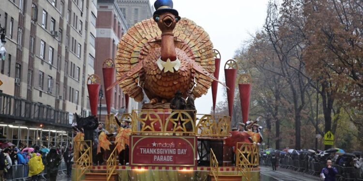 Anti-Israel Activists Arrested After Disrupting Macy’s Thanksgiving Day Parade