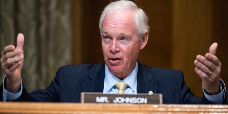 Sen. Johnson Poised to Compel HHS to Cough Up COVID Docs