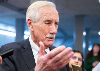 Maine Senator Votes Democratic Line