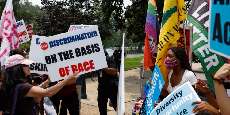 ‘Race Preferences, Stereotypes’ Targeted in New School Guidance