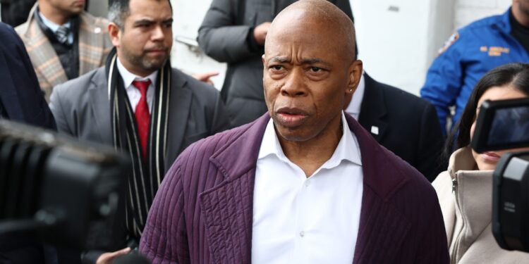 Top DOJ Officials Resign Rather Than Dismiss Adams Bribery Case