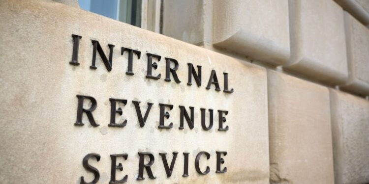 IRS May Help ICE Track Down Illegal Aliens For Deportation