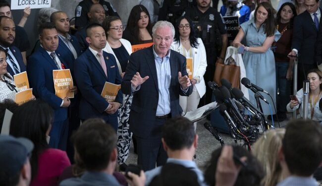 Chris Van Hollen Stoops to New Lows in Self-Serving Presser After Return From El Salvador – RedState
