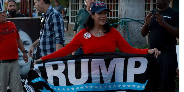Poll Finds Latinos Skew Right on Taxes, Energy, Immigration